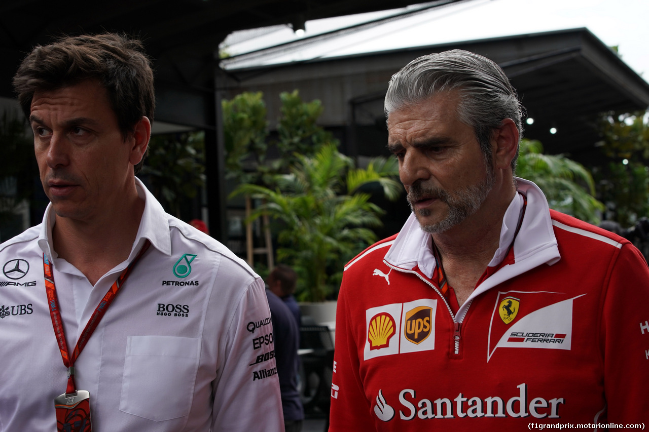 GP MALESIA, 29.09.2017 - Prove Libere 1, Toto Wolff (GER) Mercedes AMG F1 Shareholder e Executive Director e Maurizio Arrivabene (ITA) Ferrari Team Principal