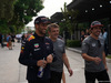 GP MALESIA, 29.09.2017 - Daniel Ricciardo (AUS) Red Bull Racing RB13 e Fernando Alonso (ESP) McLaren MCL32