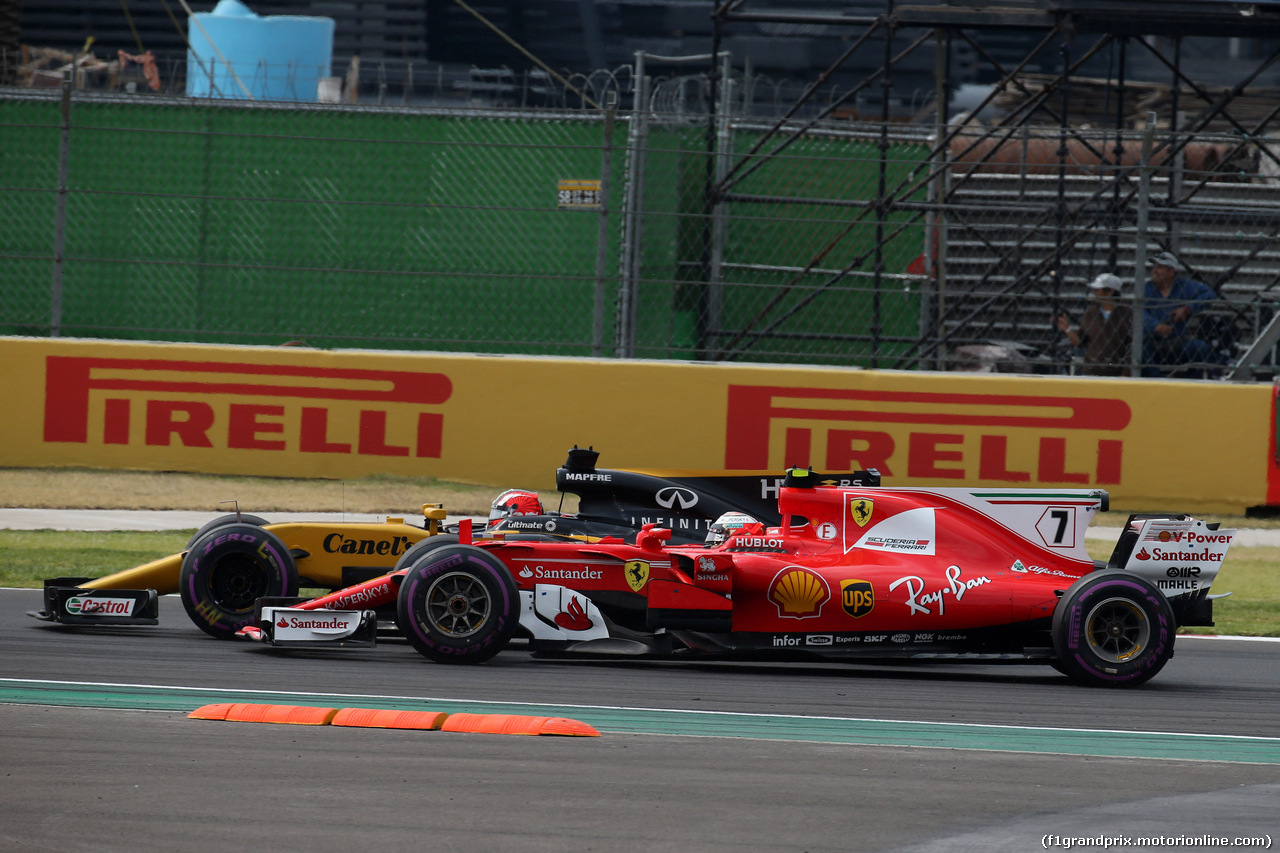 GP MESSICO, 29.10.2017 - Gara, Nico Hulkenberg (GER) Renault Sport F1 Team RS17 e Kimi Raikkonen (FIN) Ferrari SF70H