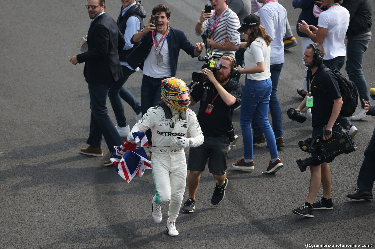 GP MESSICO, 29.10.2017 - Gara, Lewis Hamilton (GBR) Mercedes AMG F1 W08 World Champion 2017