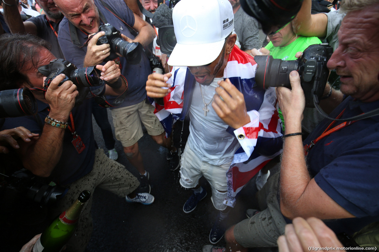 GP MESSICO, 29.10.2017 - Festeggiamenti, Lewis Hamilton (GBR) Mercedes AMG F1 W08 World Champion 2017