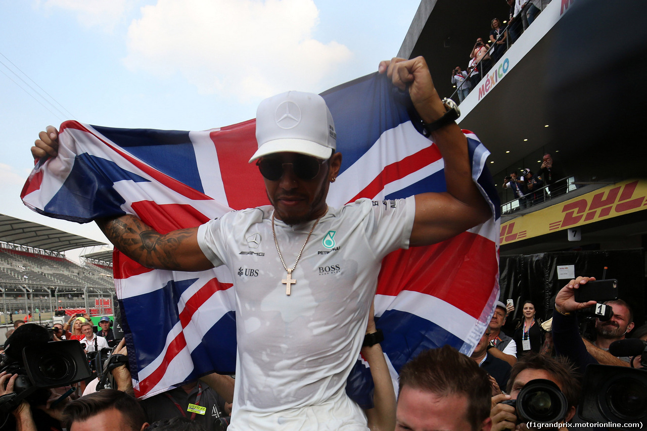 GP MESSICO, 29.10.2017 - Festeggiamenti, Lewis Hamilton (GBR) Mercedes AMG F1 W08 World Champion 2017