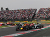 GP MESSICO, 29.10.2017 - Gara, Start of the race, Max Verstappen (NED) Red Bull Racing RB13, Lewis Hamilton (GBR) Mercedes AMG F1 W08 e Sebastian Vettel (GER) Ferrari SF70H