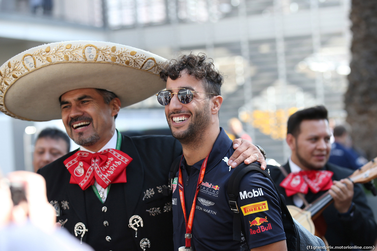 GP MESSICO, 26.10.2017 - Daniel Ricciardo (AUS) Red Bull Racing RB13