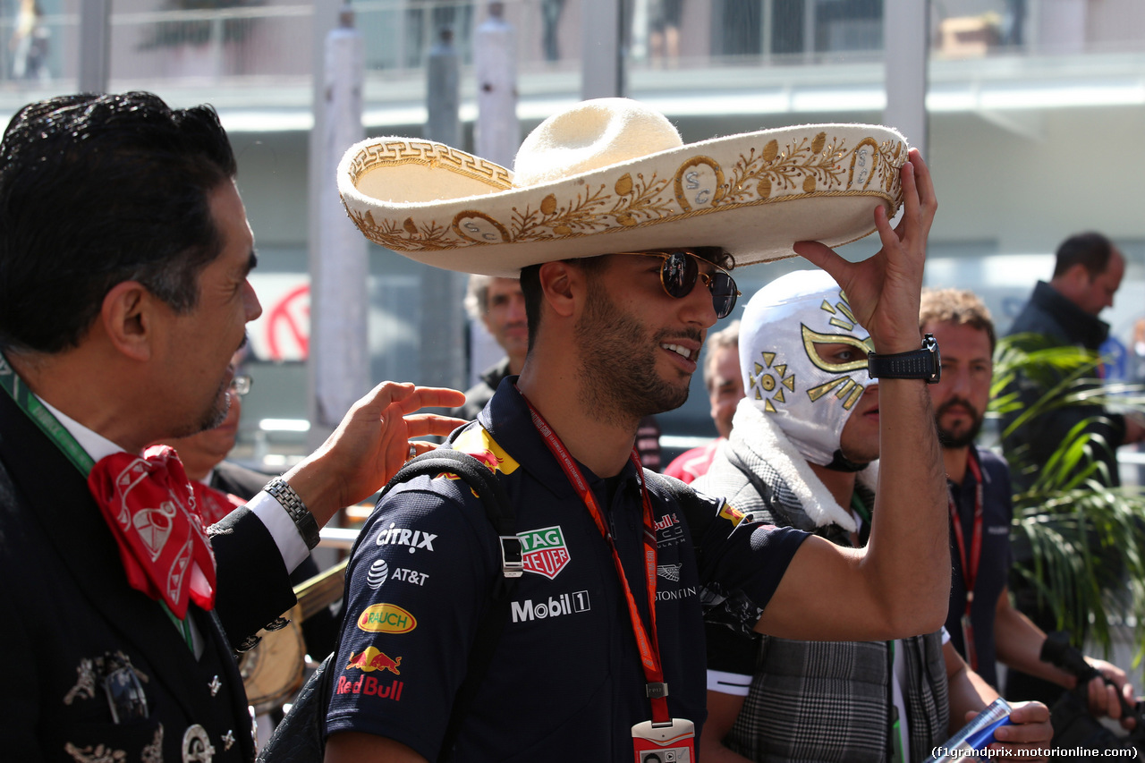 GP MESSICO, 26.10.2017 - Daniel Ricciardo (AUS) Red Bull Racing RB13