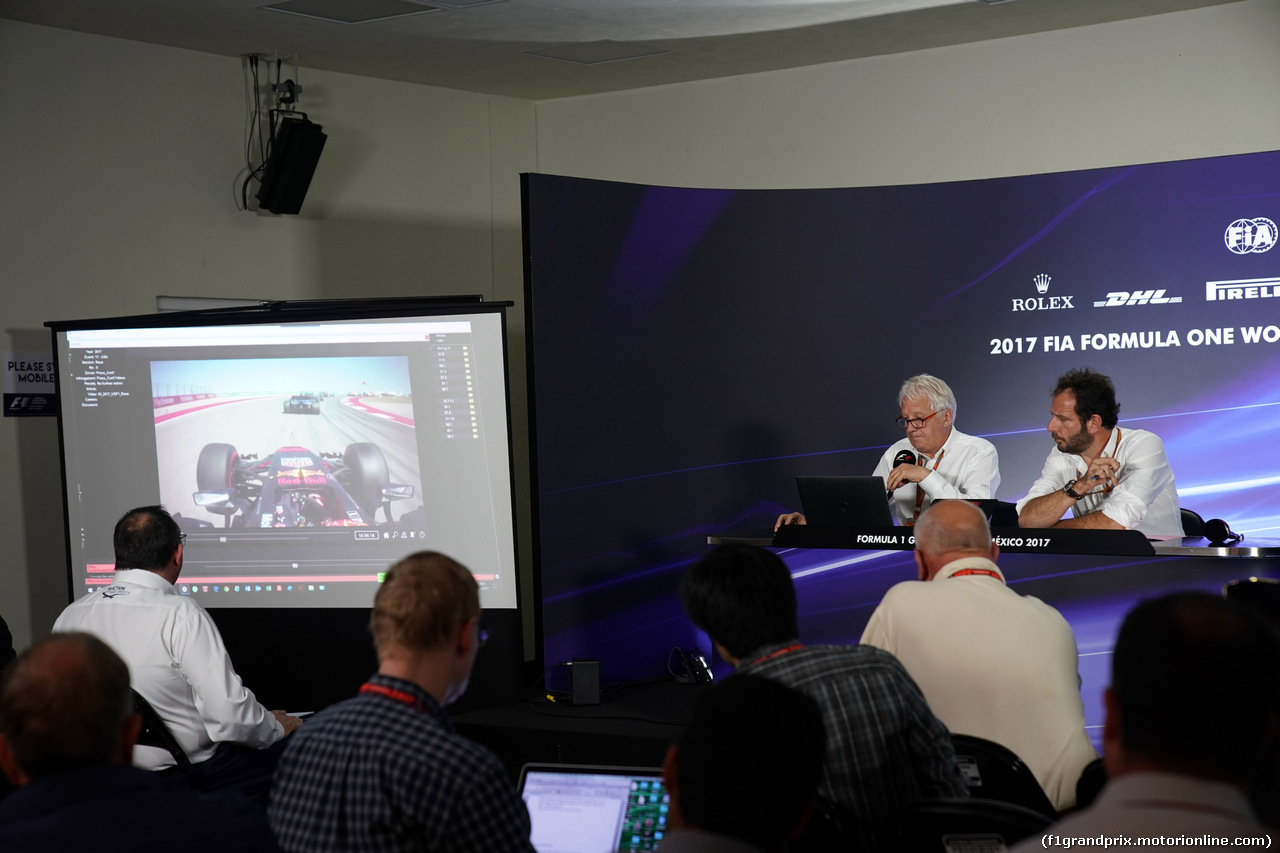 GP MESSICO, 26.10.2017 - Charlie Whiting (GBR) FIA Delegate e Matteo Bonciani (ITA) FIA Media Delegate in an FIA Press Conference regarding track limits.