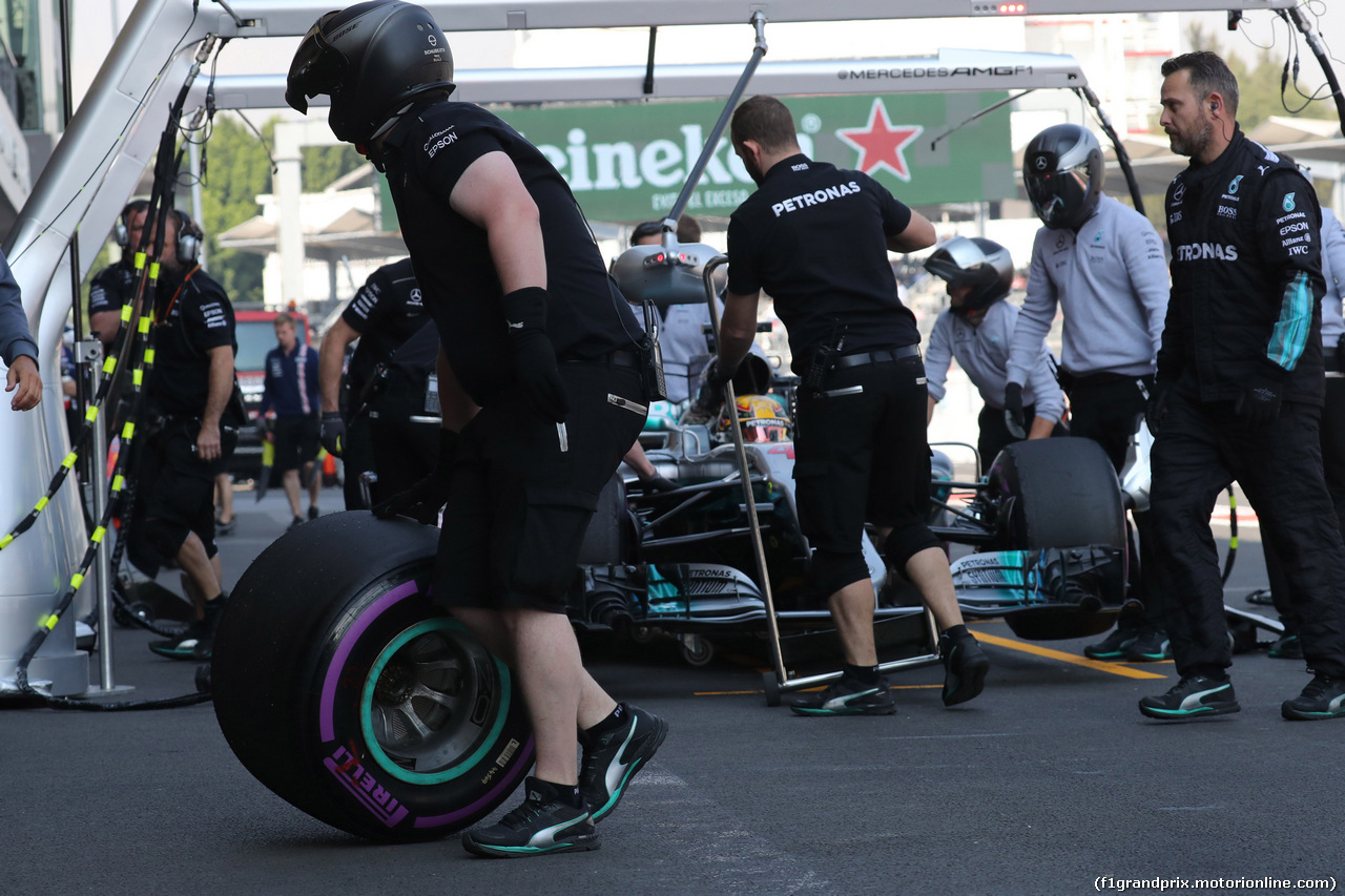GP MESSICO, 28.10.2017 - Prove Libere 3, Lewis Hamilton (GBR) Mercedes AMG F1 W08
