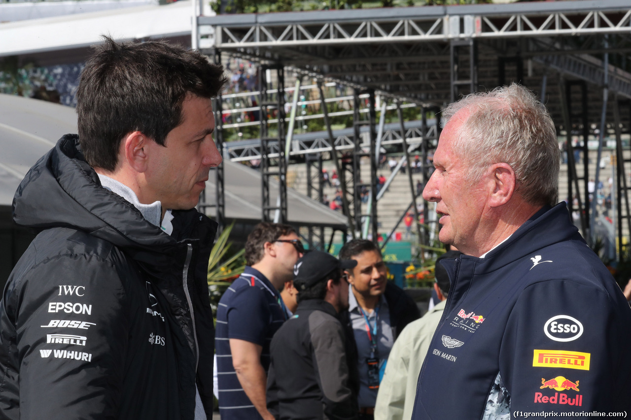 GP MESSICO, 28.10.2017 - Prove Libere 3, Toto Wolff (GER) Mercedes AMG F1 Shareholder e Executive Director e Helmut Marko (AUT), Red Bull Racing, Red Bull Advisor
