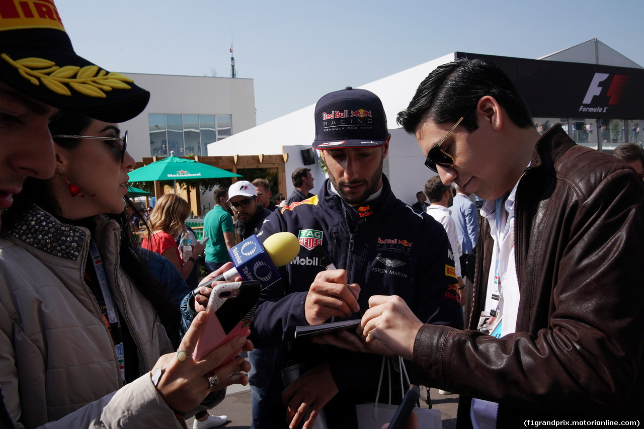 GP MESSICO, 28.10.2017 - Prove Libere 3, Daniel Ricciardo (AUS) Red Bull Racing RB13