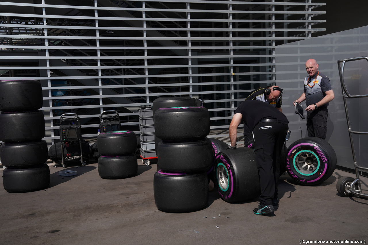 GP MESSICO, 28.10.2017 - Prove Libere 3, Pirelli Tyres