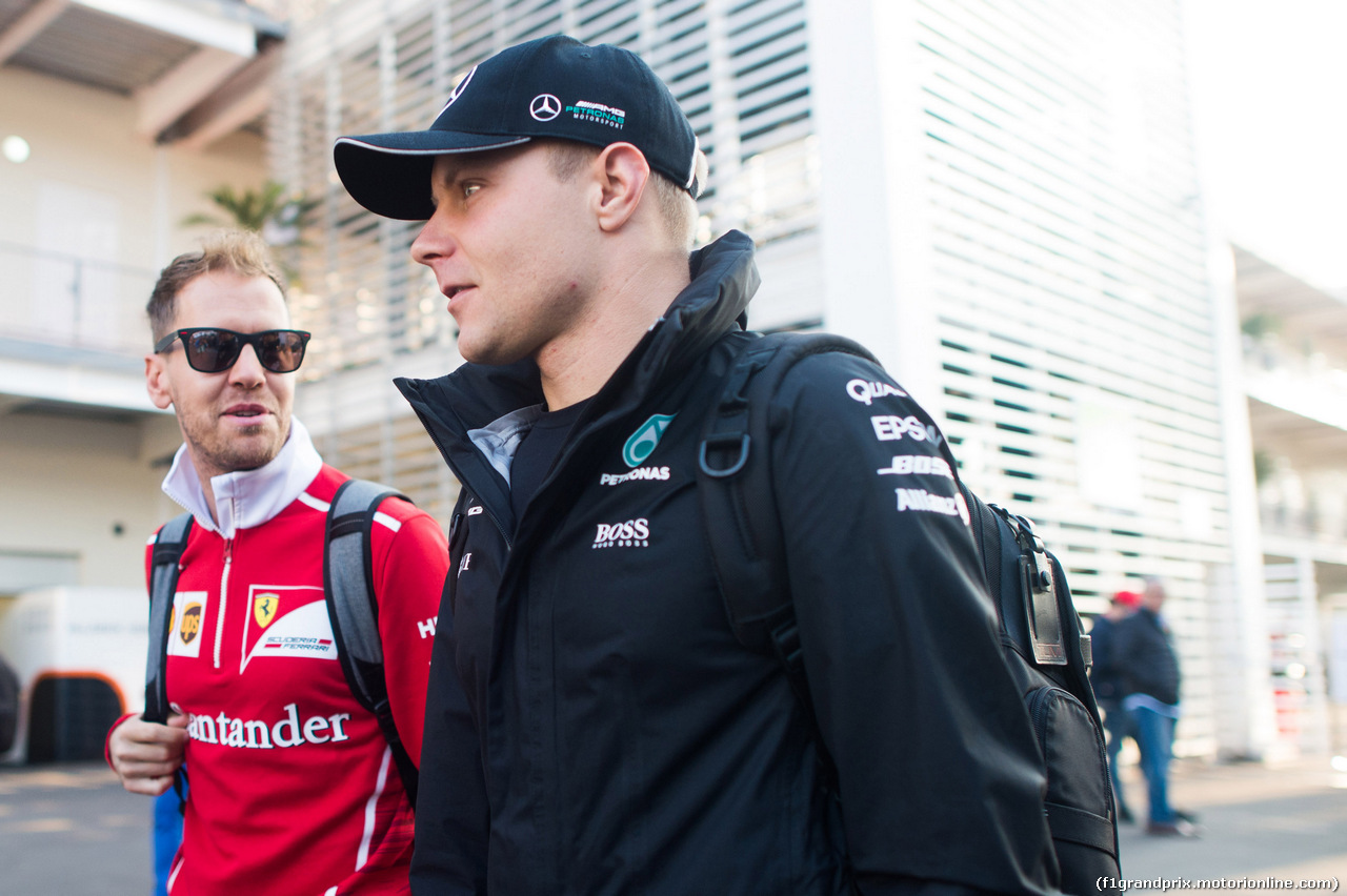 GP MESSICO, 28.10.2017 - Prove Libere 3, Sebastian Vettel (GER) Ferrari SF70H e Valtteri Bottas (FIN) Mercedes AMG F1 W08
