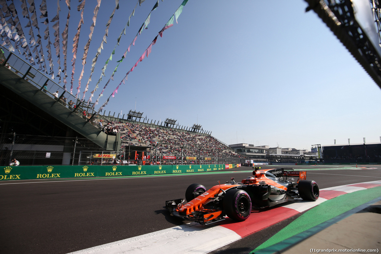 GP MESSICO, 28.10.2017 - Prove Libere 3, Stoffel Vandoorne (BEL) McLaren MCL32