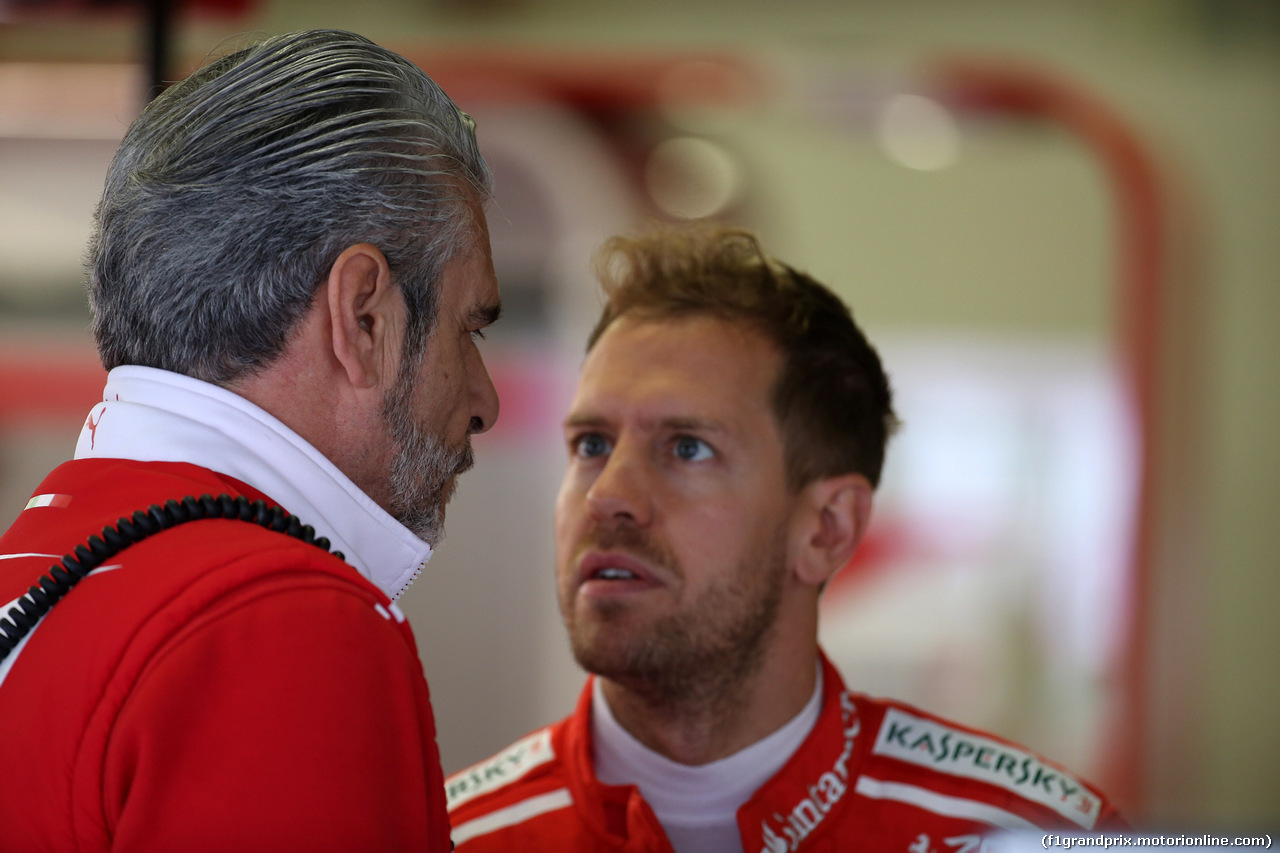 GP MESSICO, 28.10.2017 - Prove Libere 3, Maurizio Arrivabene (ITA) Ferrari Team Principal e Sebastian Vettel (GER) Ferrari SF70H