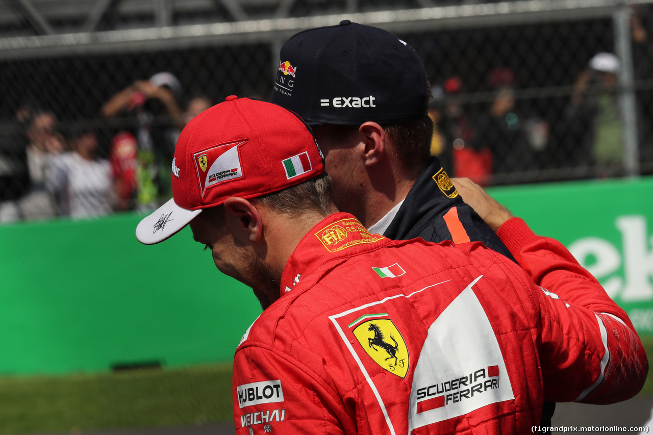 GP MESSICO, 28.10.2017 - Qualifiche, Sebastian Vettel (GER) Ferrari SF70H pole position e 2nd place Max Verstappen (NED) Red Bull Racing RB13