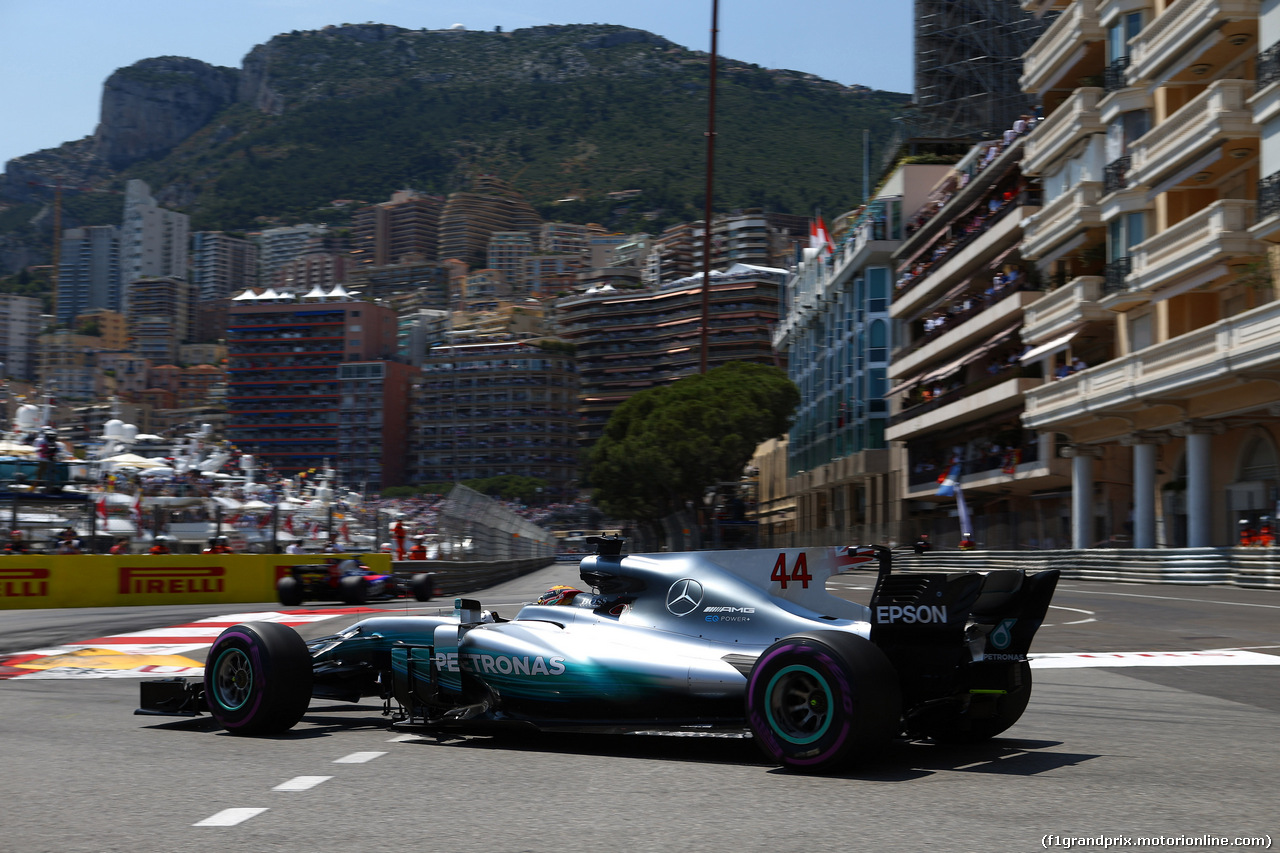 GP MONACO, 28.05.2017 - Gara, Lewis Hamilton (GBR) Mercedes AMG F1 W08