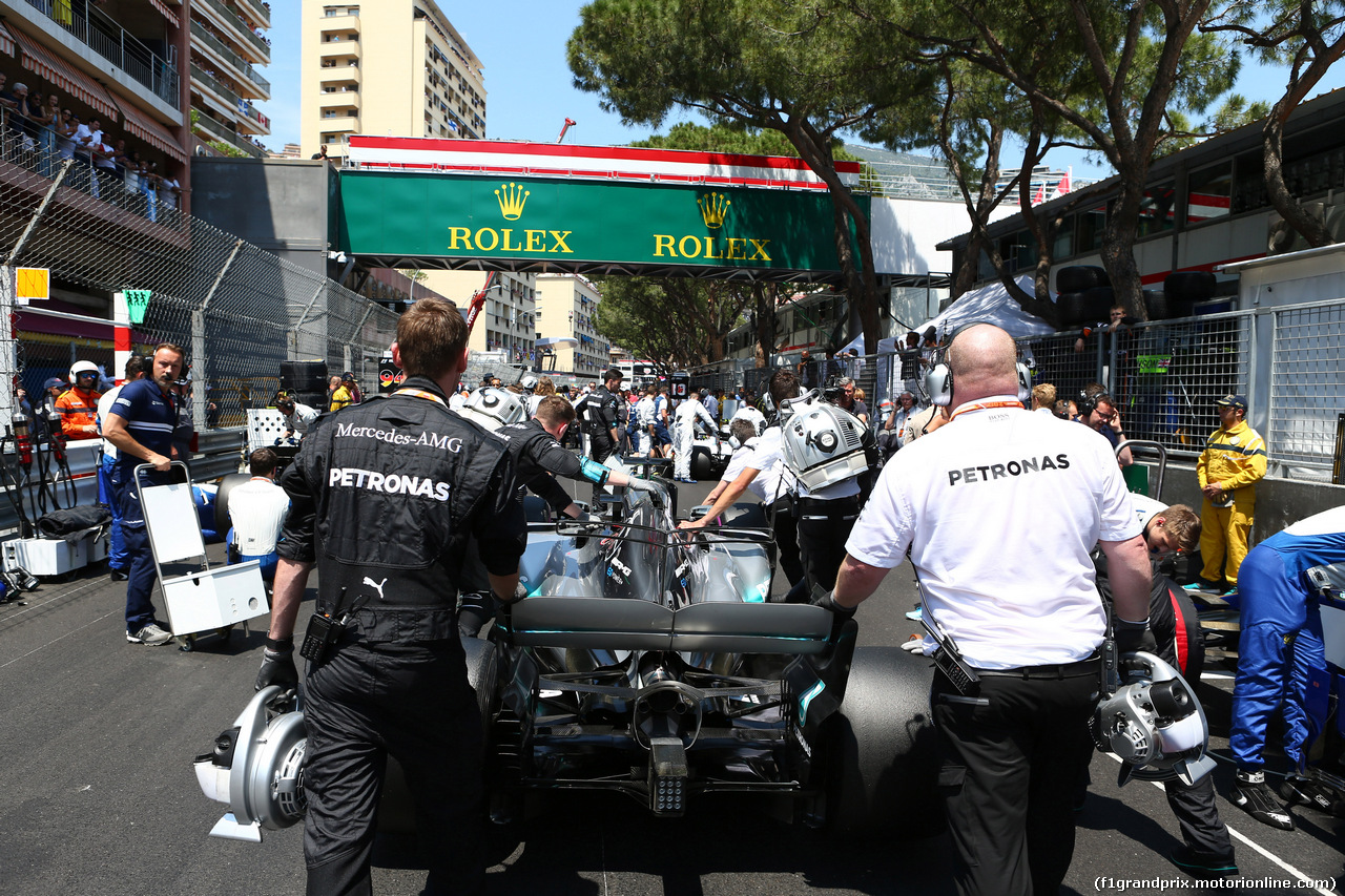 GP MONACO, 28.05.2017 - Gara, Lewis Hamilton (GBR) Mercedes AMG F1 W08