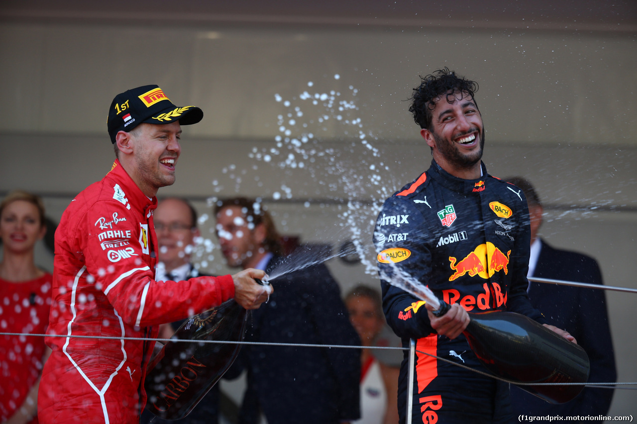 GP MONACO, 28.05.2017 - Gara, Sebastian Vettel (GER) Ferrari SF70H vincitore e 3rd place Daniel Ricciardo (AUS) Red Bull Racing RB13