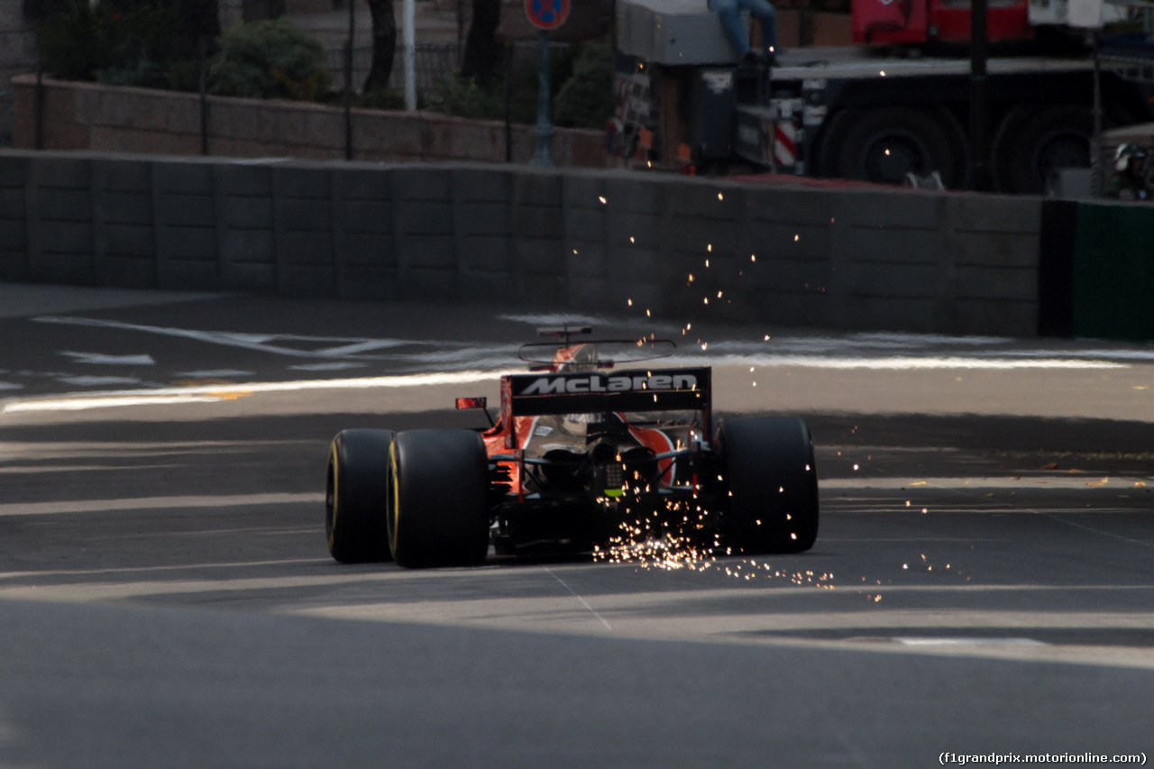 GP MONACO, 25.05.2017 - Prove Libere 1, Jenson Button (GBR) McLaren MCL32