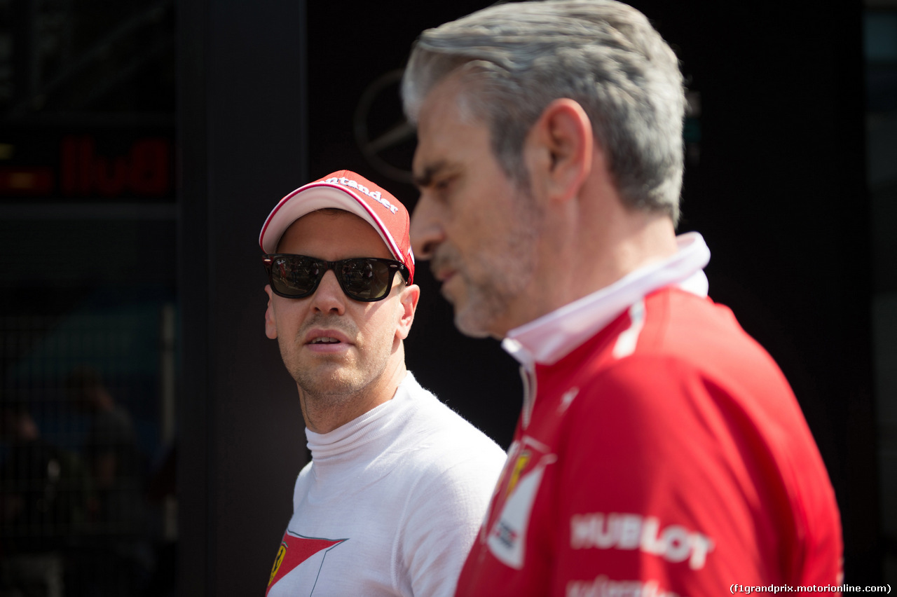 GP MONACO, 25.05.2017 - Prove Libere 2, Sebastian Vettel (GER) Ferrari SF70H e Maurizio Arrivabene (ITA) Ferrari Team Principal