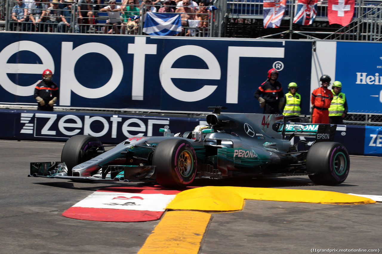 GP MONACO, 27.05.2017 - Qualifiche, Lewis Hamilton (GBR) Mercedes AMG F1 W08