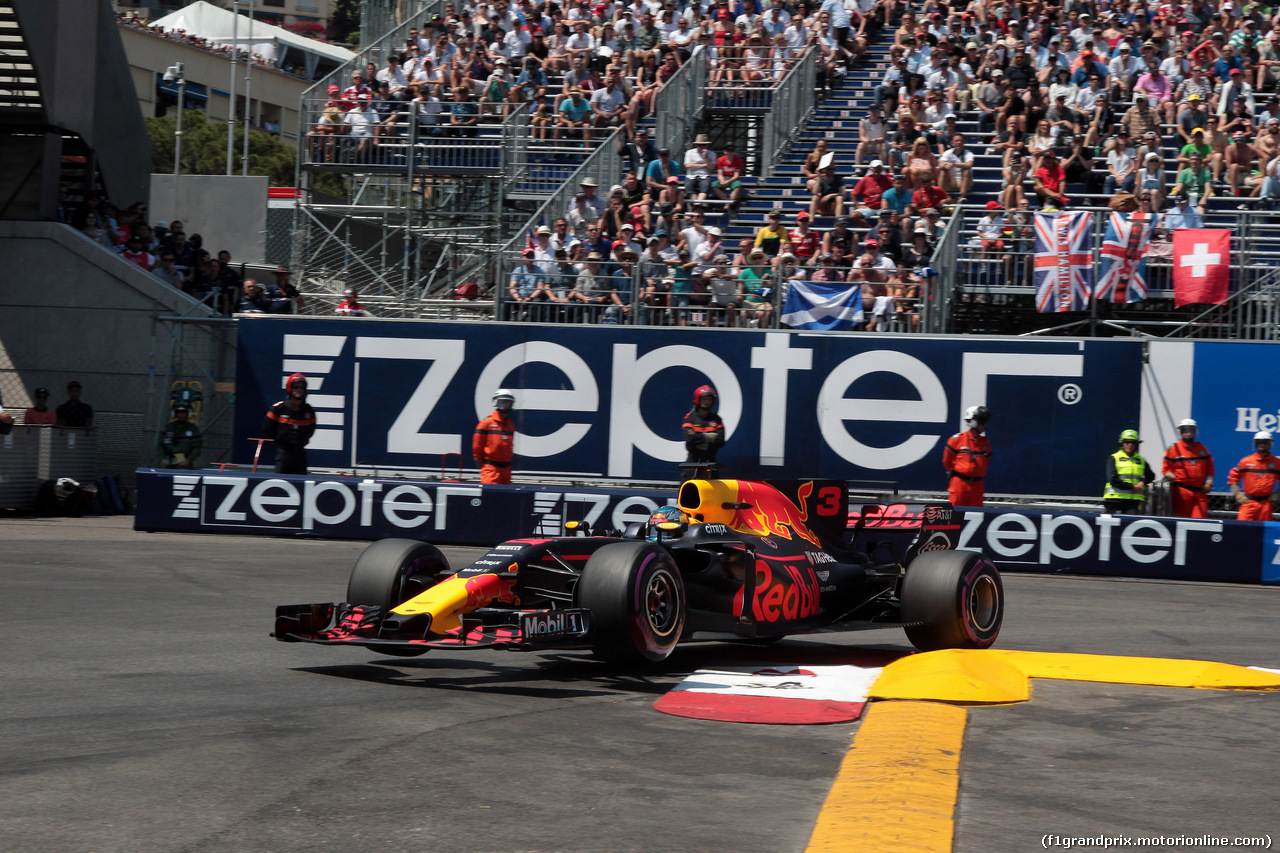 GP MONACO, 27.05.2017 - Qualifiche, Daniel Ricciardo (AUS) Red Bull Racing RB13