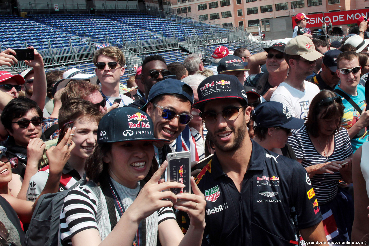 GP MONACO, 26.05.2017 - Daniel Ricciardo (AUS) Red Bull Racing RB13
