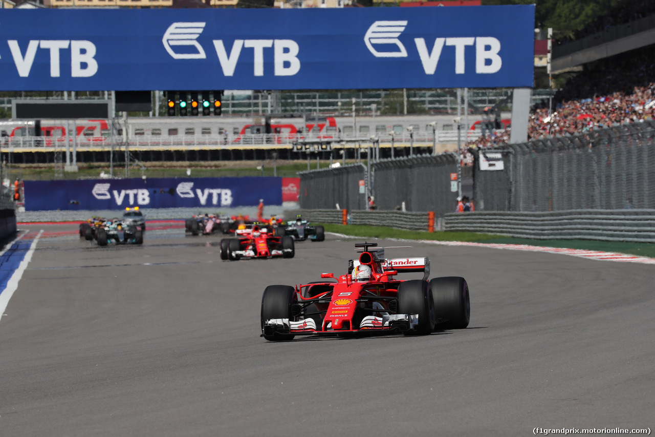 GP RUSSIA, 30.04.2017 - Gara, Sebastian Vettel (GER) Ferrari SF70H