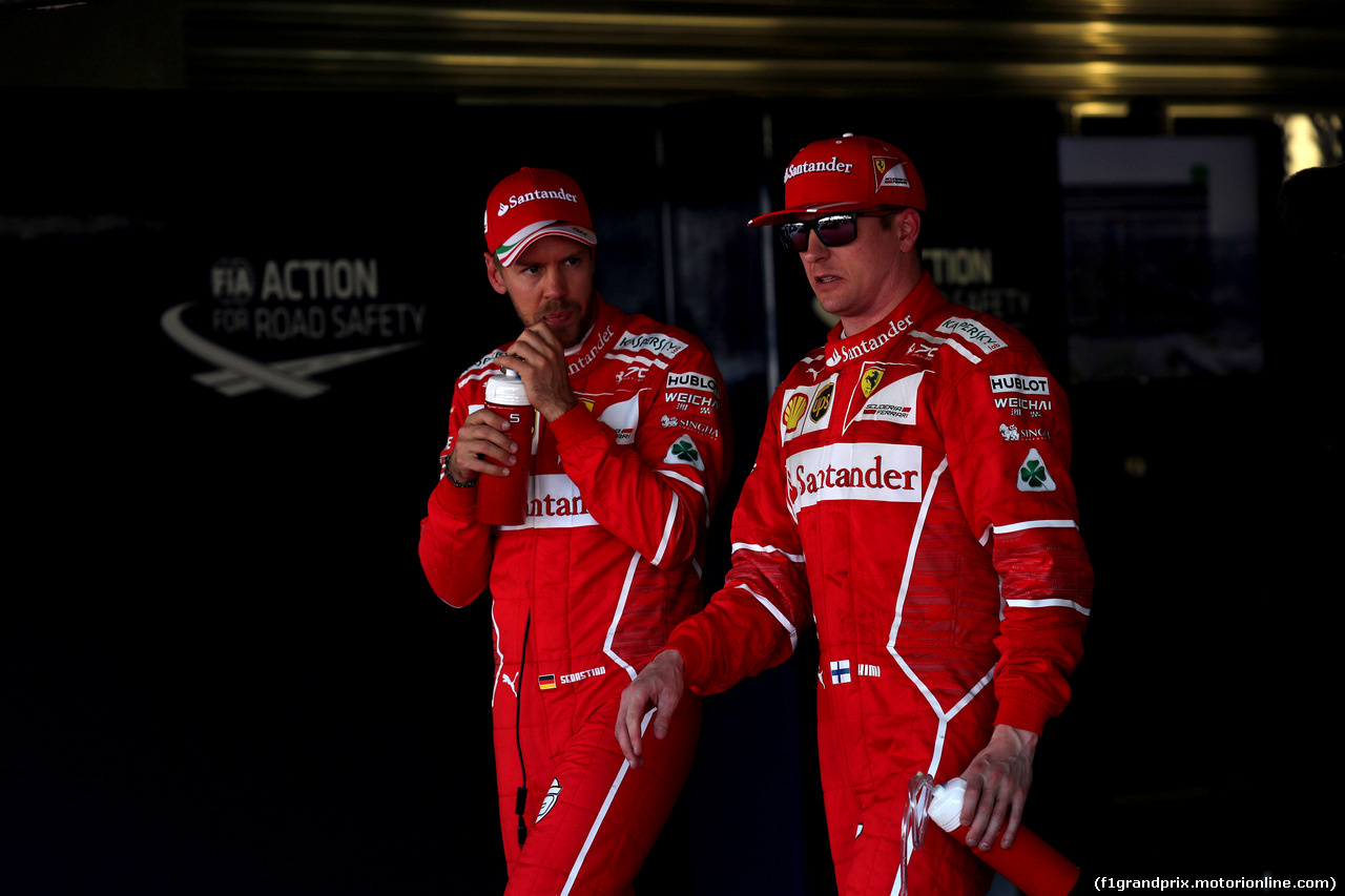 GP RUSSIA, 29.04.2017 - Qualifiche, Sebastian Vettel (GER) Ferrari SF70H pole position e 2nd place Kimi Raikkonen (FIN) Ferrari SF70H