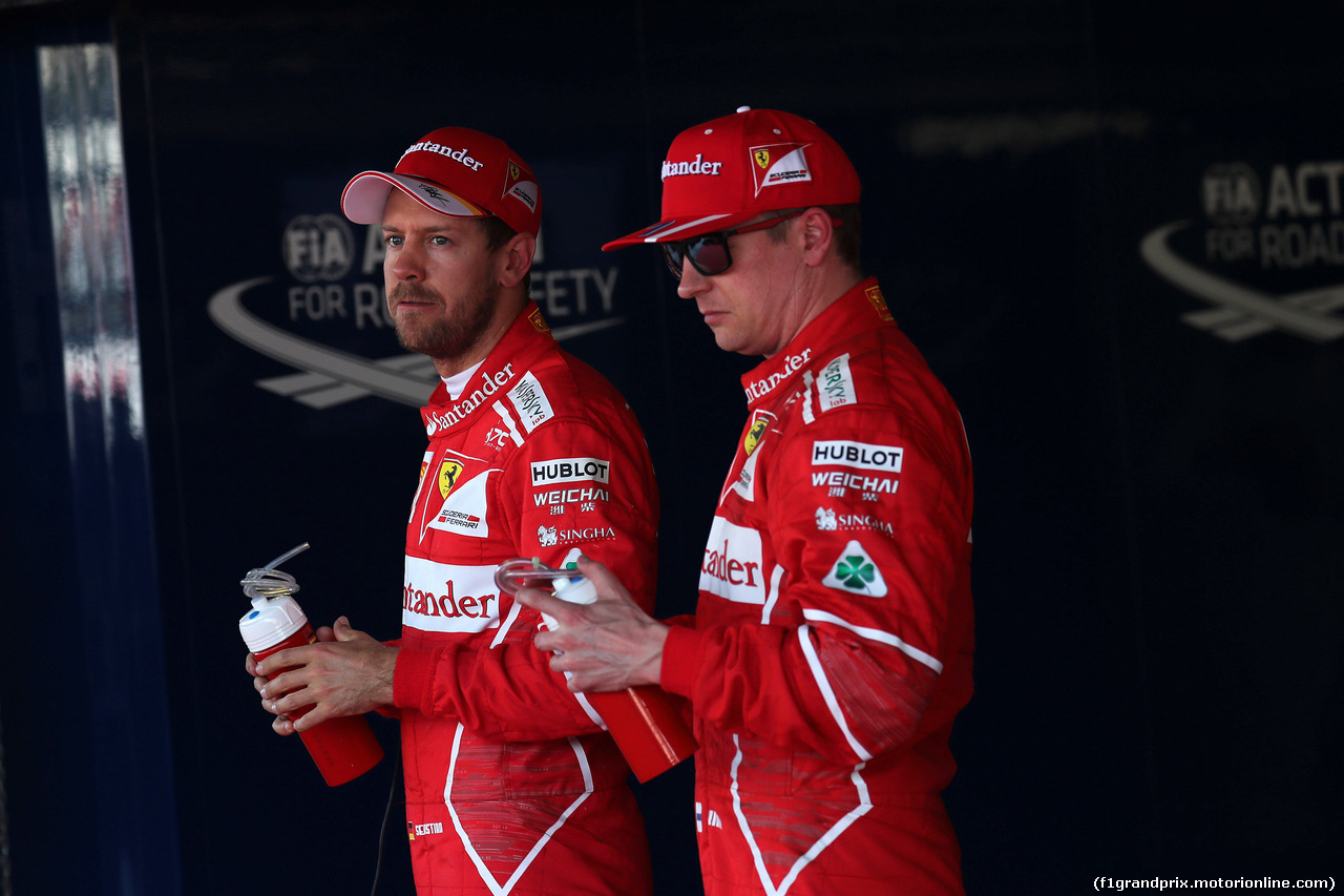 GP RUSSIA, 29.04.2017 - Qualifiche, Sebastian Vettel (GER) Ferrari SF70H pole position e 2nd place Kimi Raikkonen (FIN) Ferrari SF70H