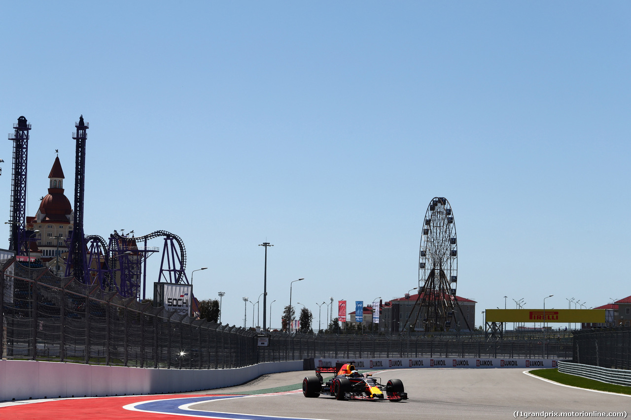 GP RUSSIA, 28.04.2017 - Prove Libere 1, Daniel Ricciardo (AUS) Red Bull Racing RB13