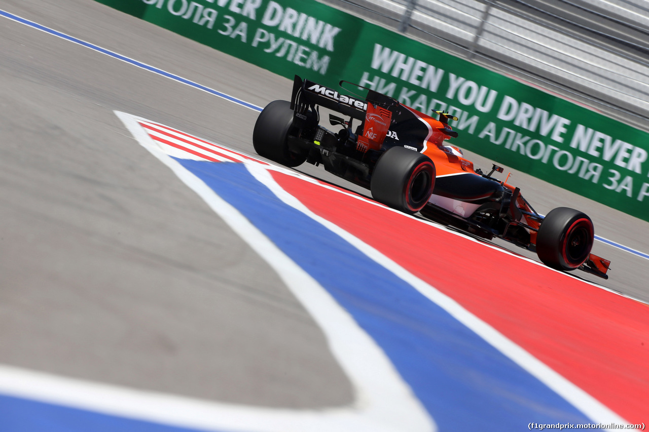 GP RUSSIA, 28.04.2017 - Prove Libere 1, Stoffel Vandoorne (BEL) McLaren MCL32