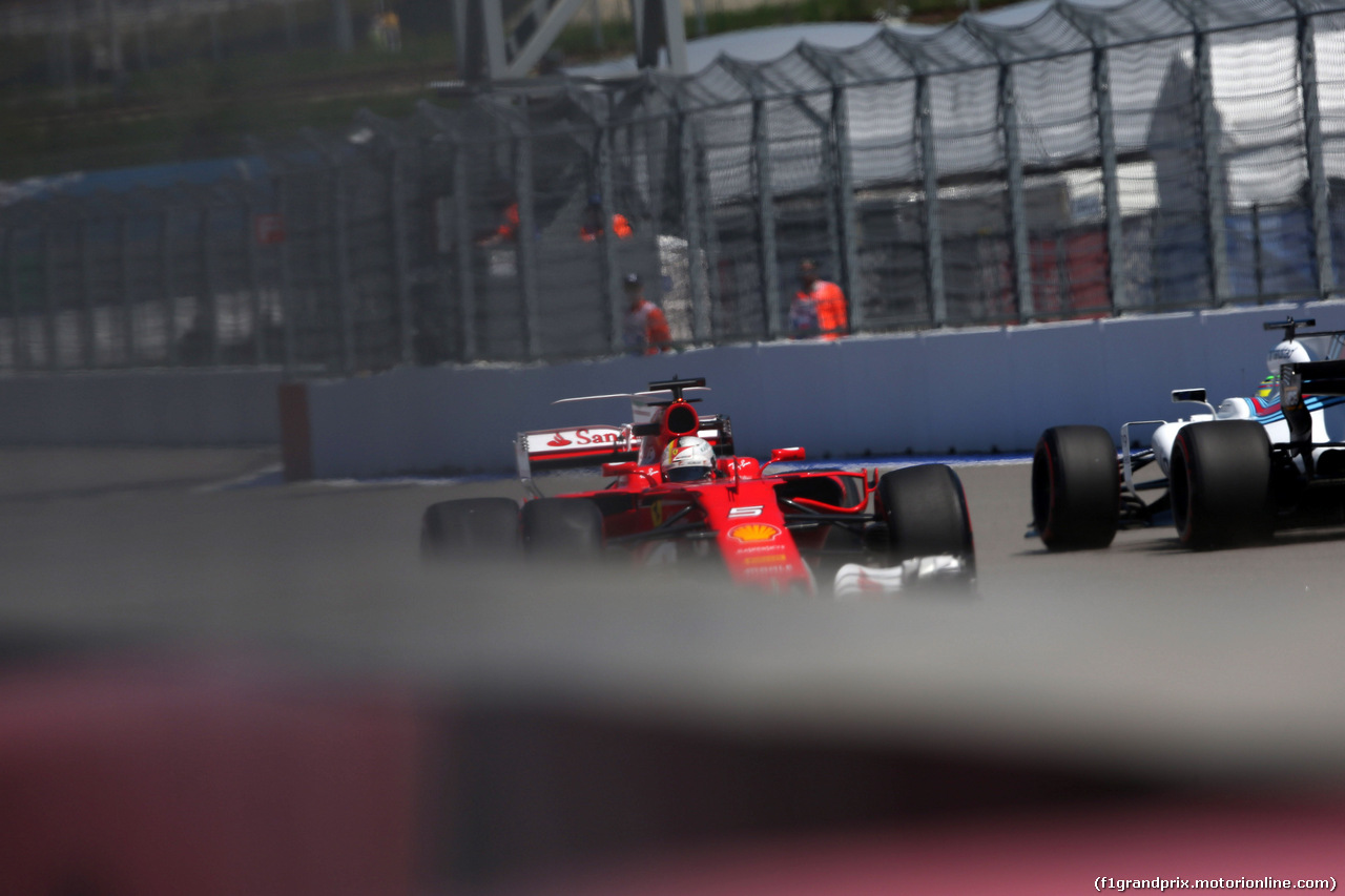 GP RUSSIA, 28.04.2017 - Prove Libere 1, Sebastian Vettel (GER) Ferrari SF70H spins