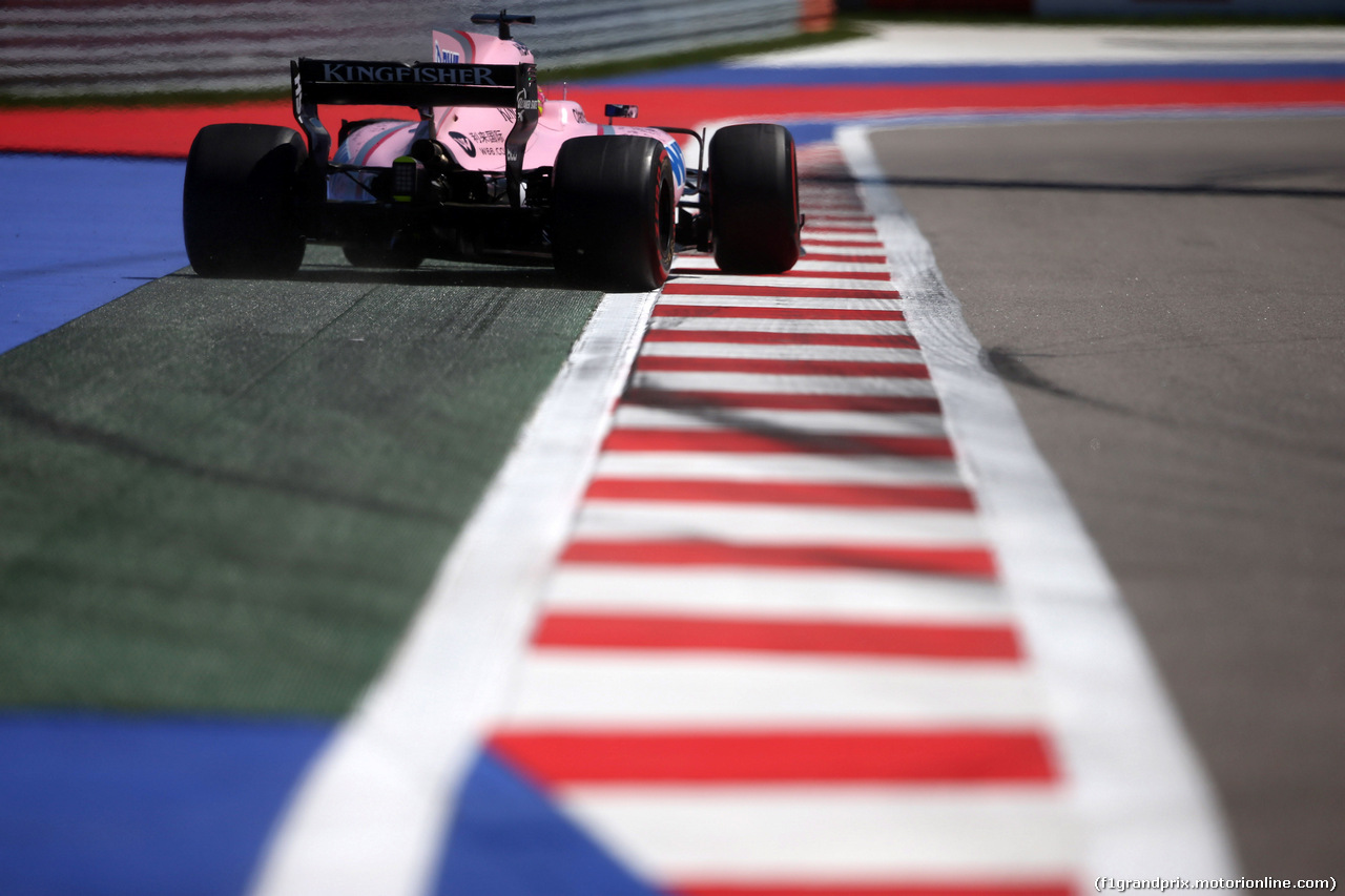 GP RUSSIA, 28.04.2017 - Prove Libere 1, Sergio Perez (MEX) Sahara Force India F1 VJM010