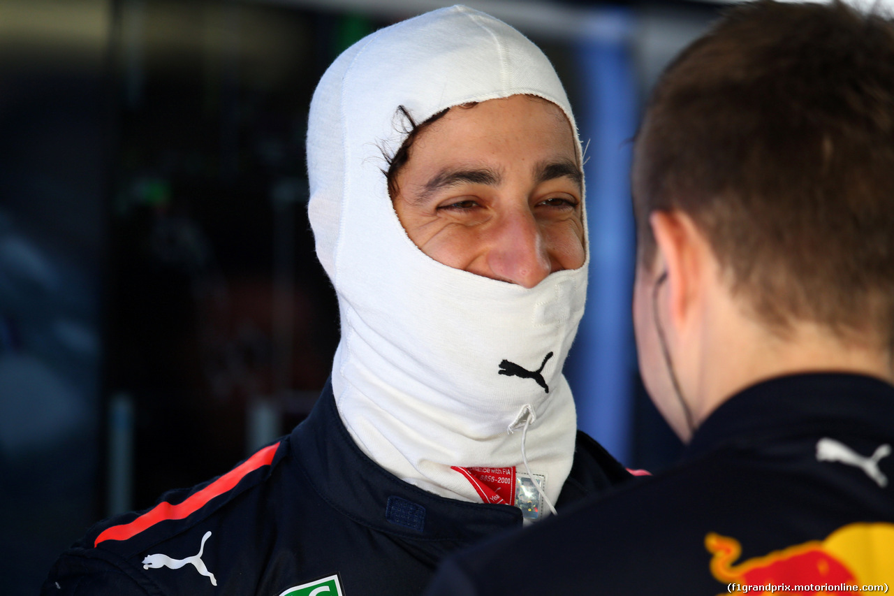 GP RUSSIA, 28.04.2017 - Prove Libere 1, Daniel Ricciardo (AUS) Red Bull Racing RB13