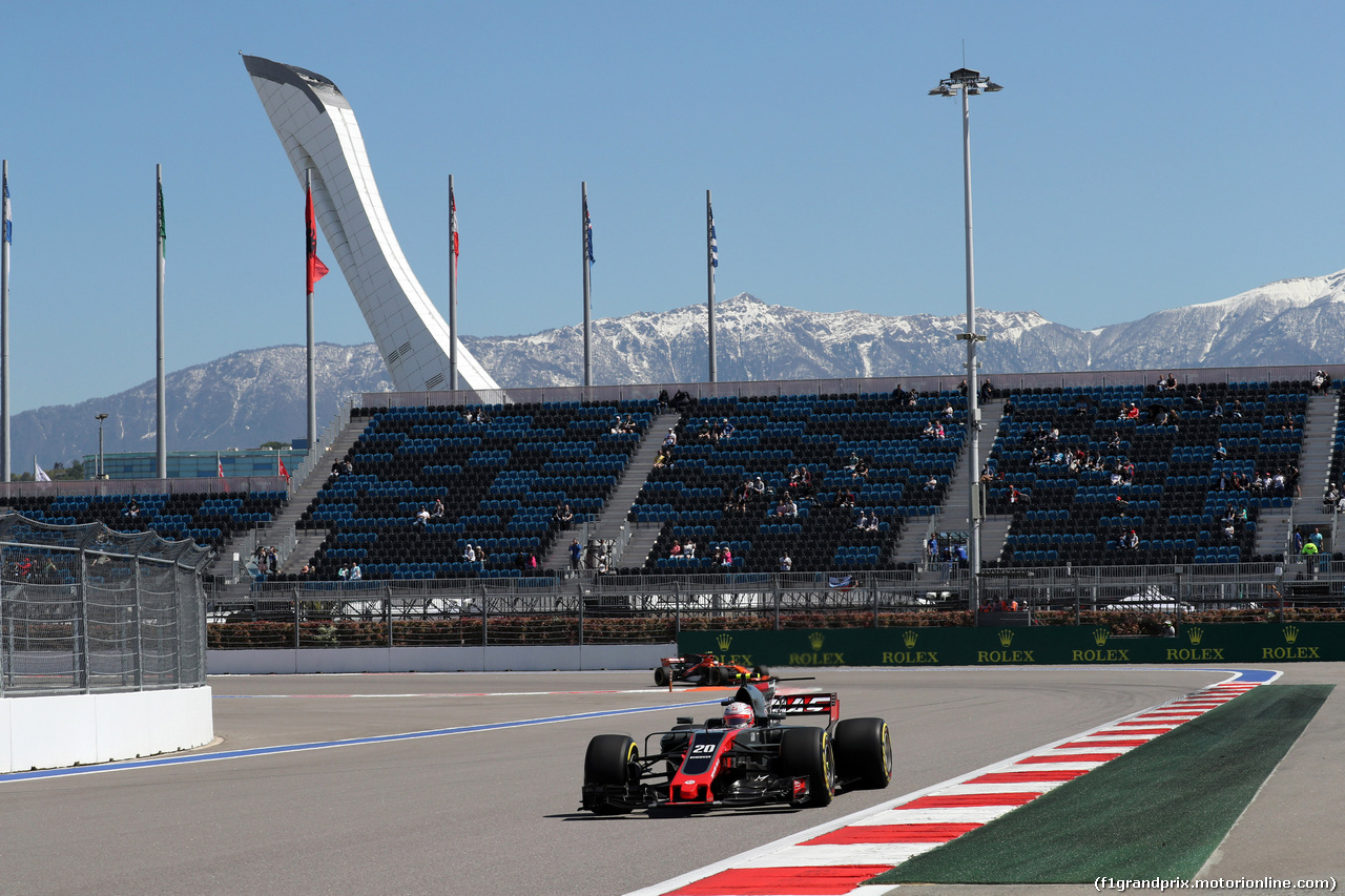 GP RUSSIA, 28.04.2017 - Prove Libere 1, Kevin Magnussen (DEN) Haas F1 Team VF-17