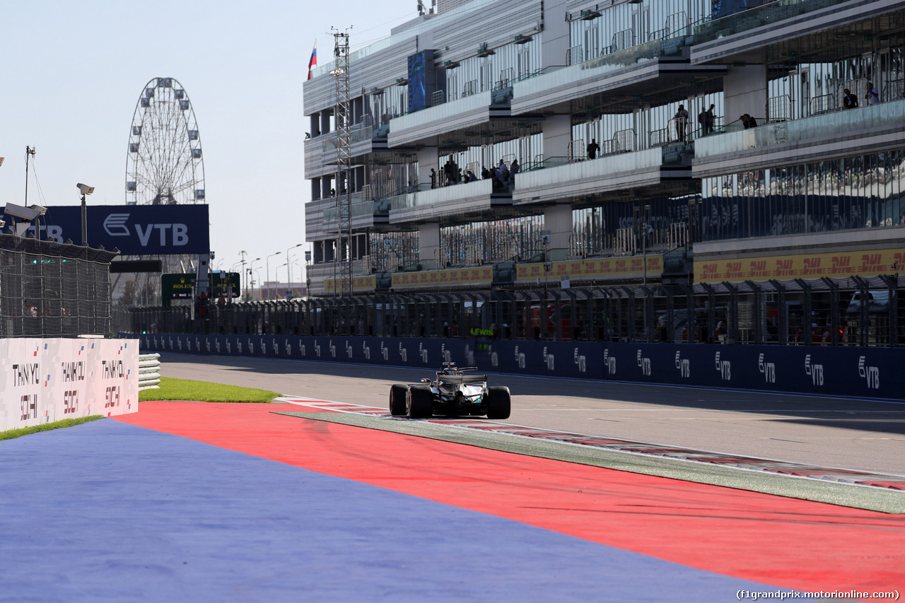 GP RUSSIA, 28.04.2017 - Prove Libere 2, Lewis Hamilton (GBR) Mercedes AMG F1 W08