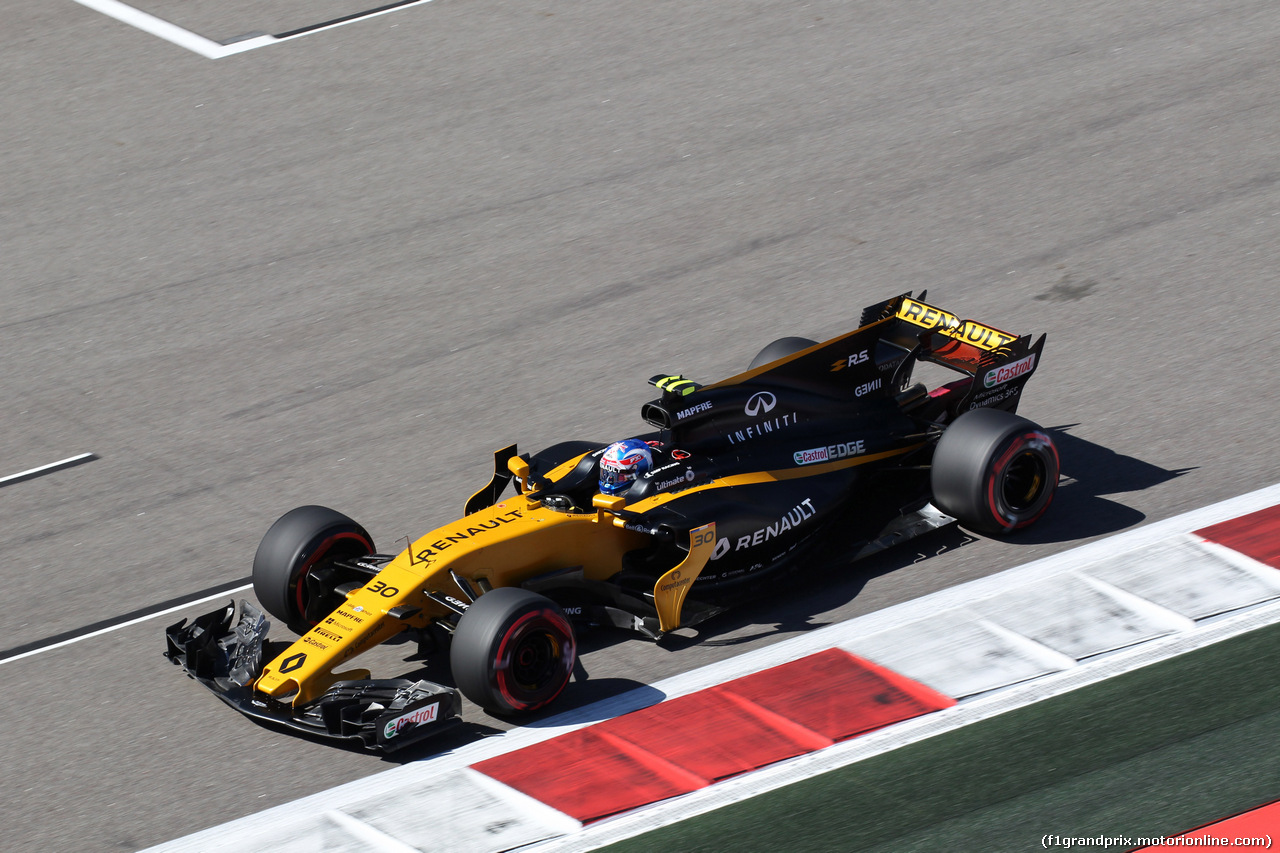 GP RUSSIA, 28.04.2017 - Prove Libere 2, Jolyon Palmer (GBR) Renault Sport F1 Team RS17