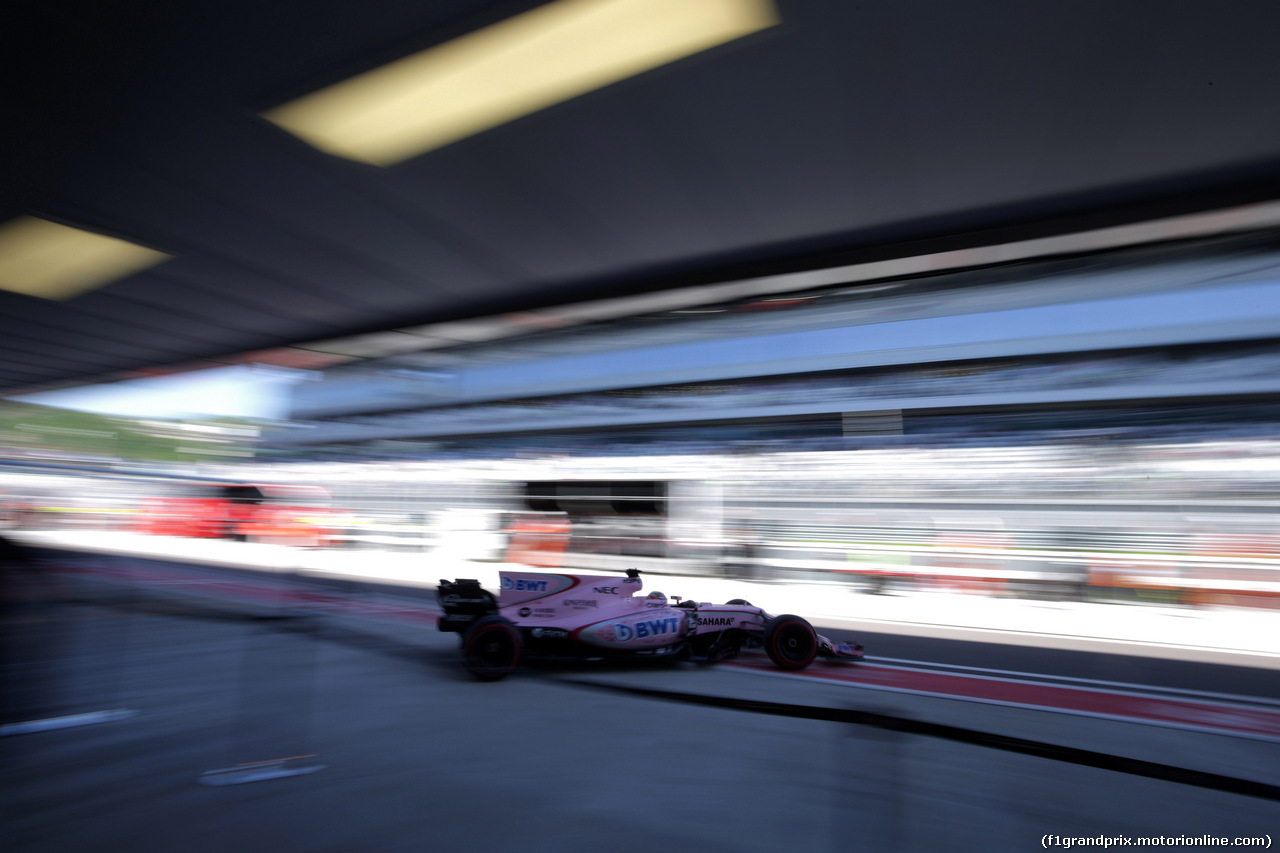 GP RUSSIA, 28.04.2017 - Prove Libere 2, Sergio Perez (MEX) Sahara Force India F1 VJM010