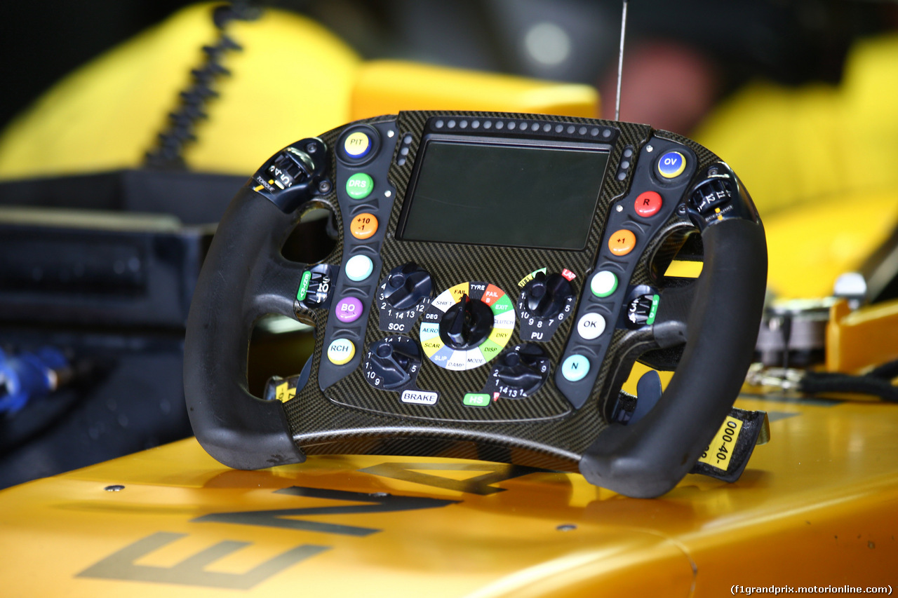 GP RUSSIA, 28.04.2017 - Prove Libere 2, The steering wheel of Renault Sport F1 Team RS17