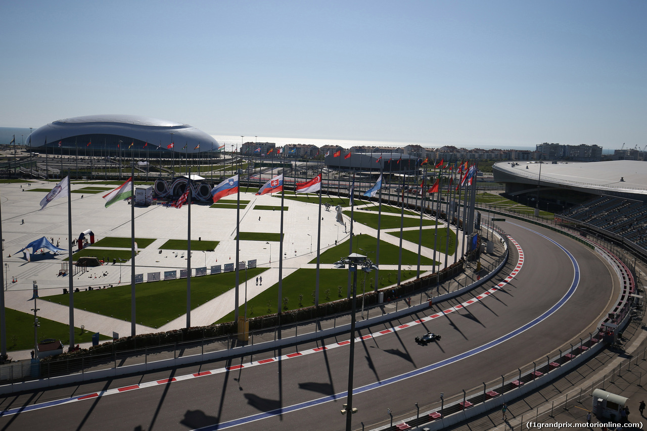 GP RUSSIA, 28.04.2017 - Prove Libere 2, Lewis Hamilton (GBR) Mercedes AMG F1 W08