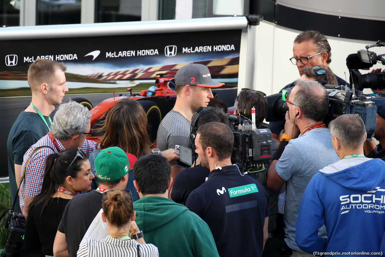 GP RUSSIA, 28.04.2017 - Stoffel Vandoorne (BEL) McLaren MCL32