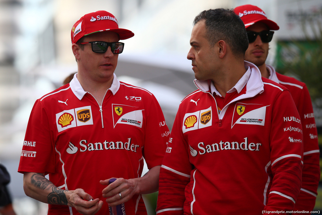GP RUSSIA, 28.04.2017 - Kimi Raikkonen (FIN) Ferrari SF70H e Diego Ioverno (ITA) Ferrari Operations Director