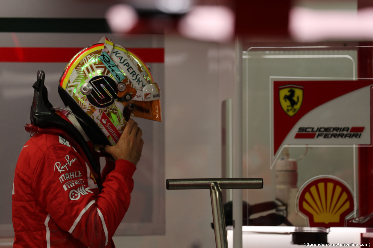 GP SINGAPORE, 17.09.2017 - Gara, Sebastian Vettel (GER) Ferrari SF70H