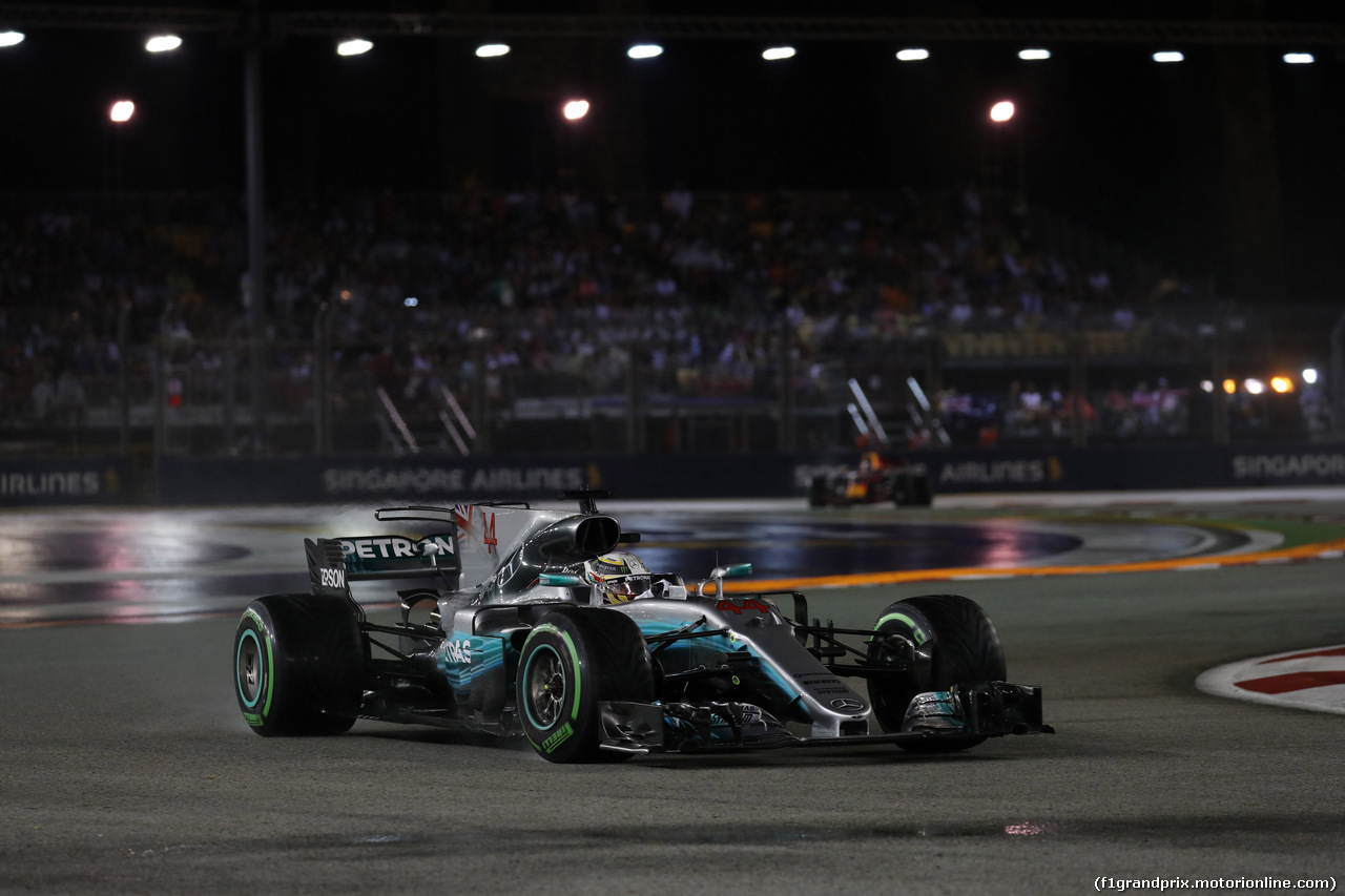 GP SINGAPORE, 17.09.2017 - Gara, Lewis Hamilton (GBR) Mercedes AMG F1 W08