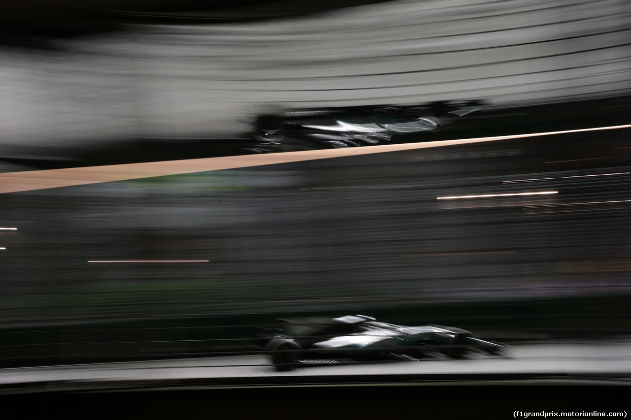GP SINGAPORE, 17.09.2017 - Gara, Lewis Hamilton (GBR) Mercedes AMG F1 W08