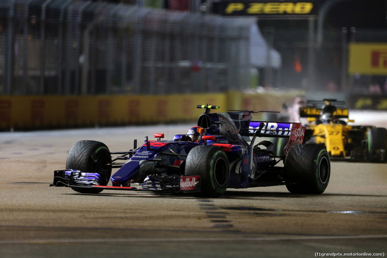 GP SINGAPORE, 17.09.2017 - Gara, Carlos Sainz Jr (ESP) Scuderia Toro Rosso STR12
