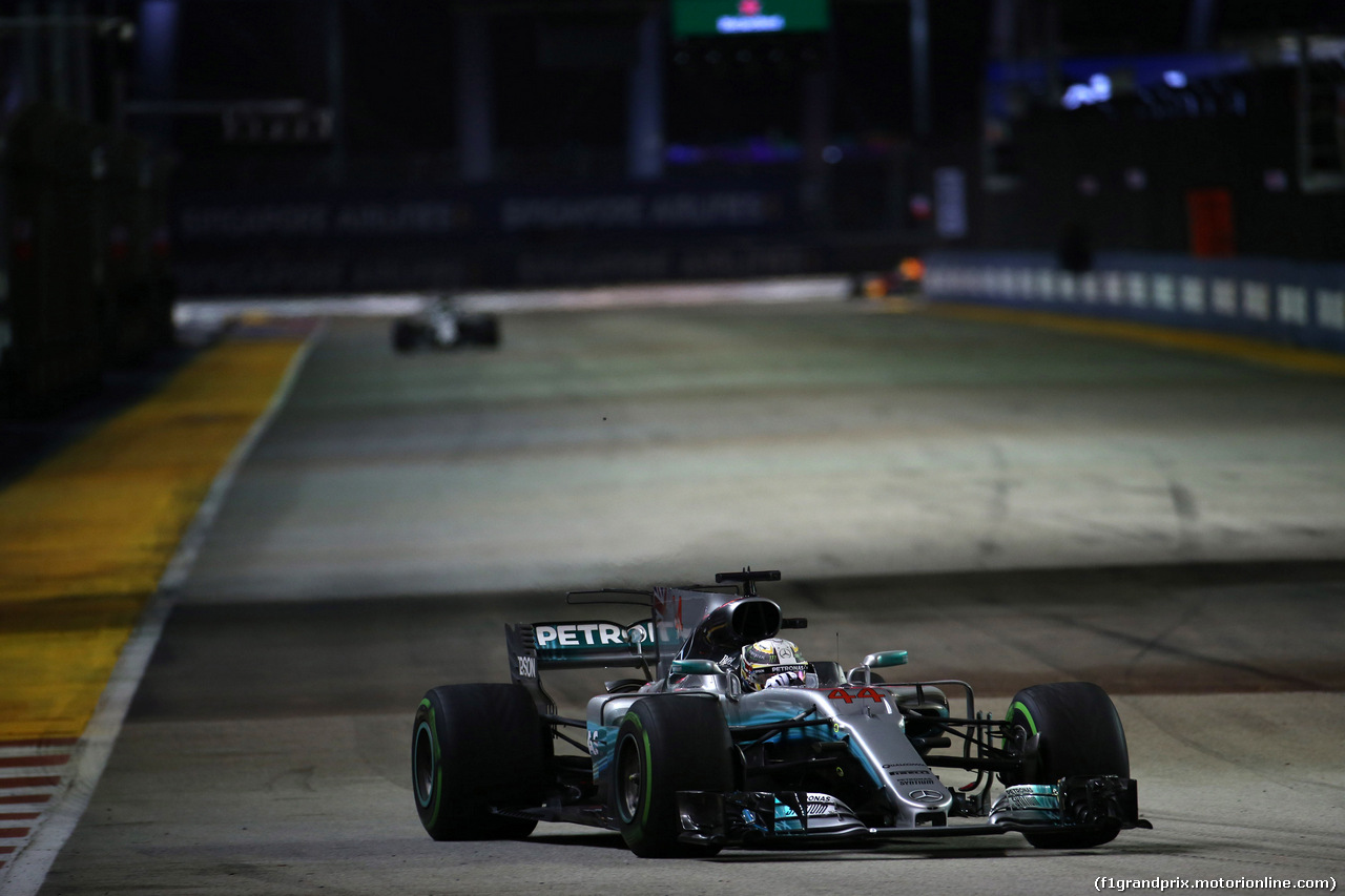 GP SINGAPORE, 17.09.2017 - Gara, Lewis Hamilton (GBR) Mercedes AMG F1 W08