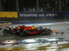 GP SINGAPORE, 17.09.2017 - Gara, Crash, Kimi Raikkonen (FIN) Ferrari SF70H e Max Verstappen (NED) Red Bull Racing RB13