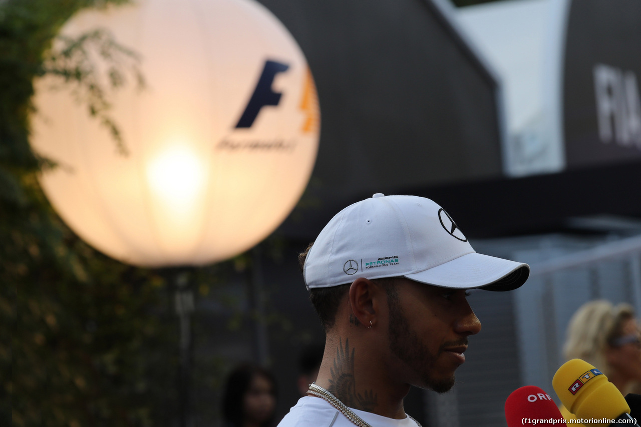 GP SINGAPORE, 14.09.2017 - Lewis Hamilton (GBR) Mercedes AMG F1 W08