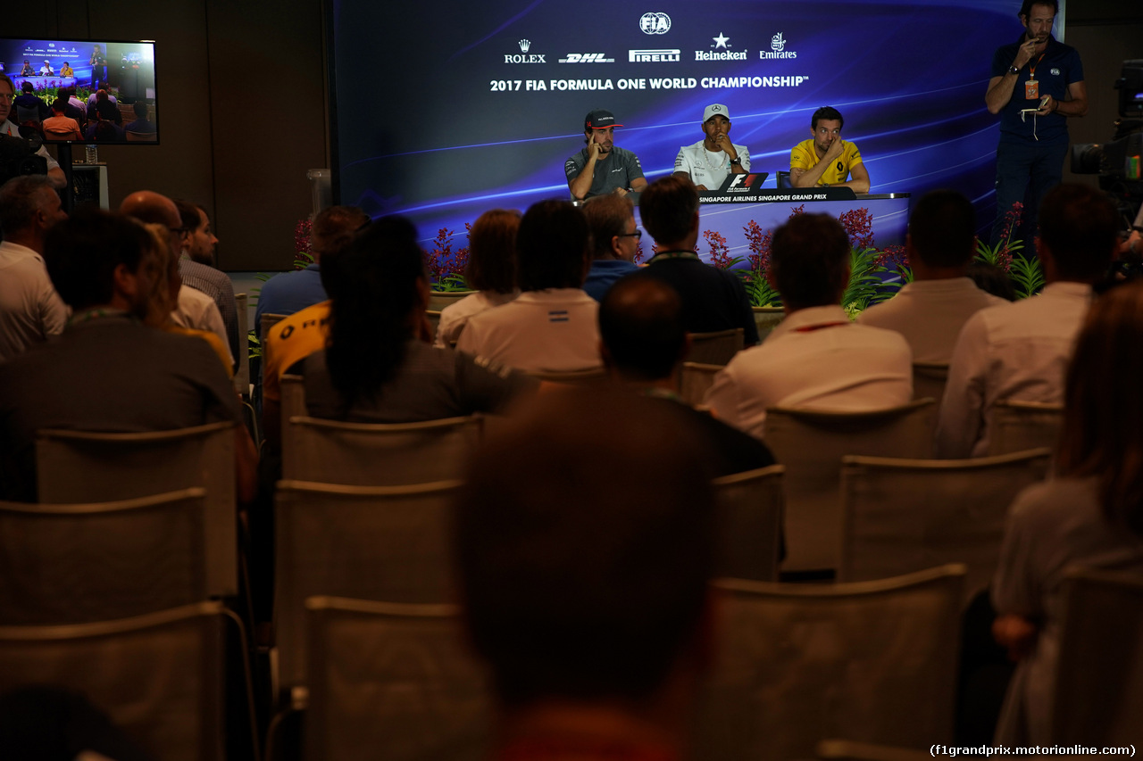 GP SINGAPORE, 14.09.2017 - Conferenza Stampa, Fernando Alonso (ESP) McLaren MCL32, Lewis Hamilton (GBR) Mercedes AMG F1 W08 e Jolyon Palmer (GBR) Renault Sport F1 Team RS17